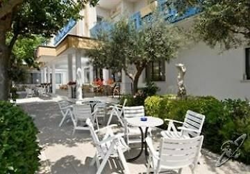 Hotel Diana Viserbella di Rimini Buitenkant foto