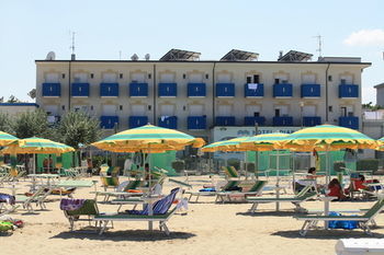Hotel Diana Viserbella di Rimini Buitenkant foto