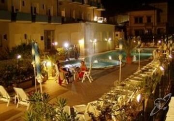 Hotel Diana Viserbella di Rimini Buitenkant foto